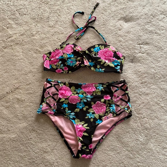 Rue Bleu Bikini 2 Pezzi Donna Taglia M - Stringa BLU E LILLA Con Profilo Nero